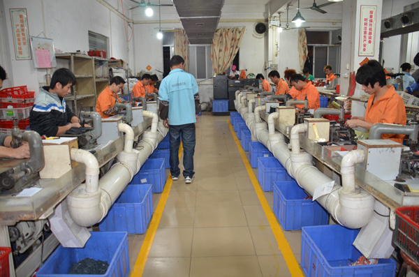 Shovel leather workshop