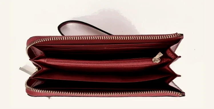 Red women's wallet gusset structure for OEM review